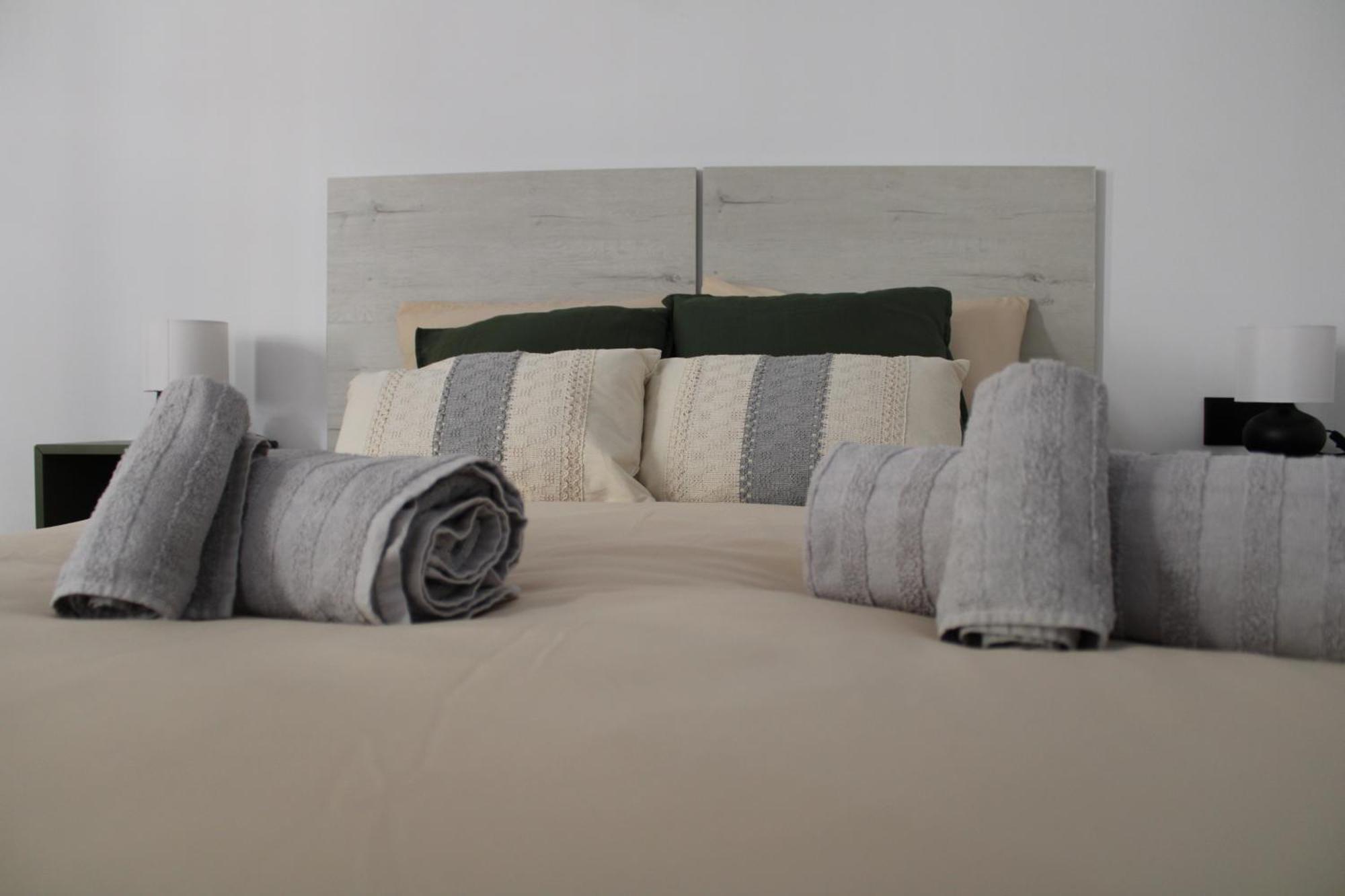 Las Arenas Suites 2 Playa Valencia Eksteriør billede