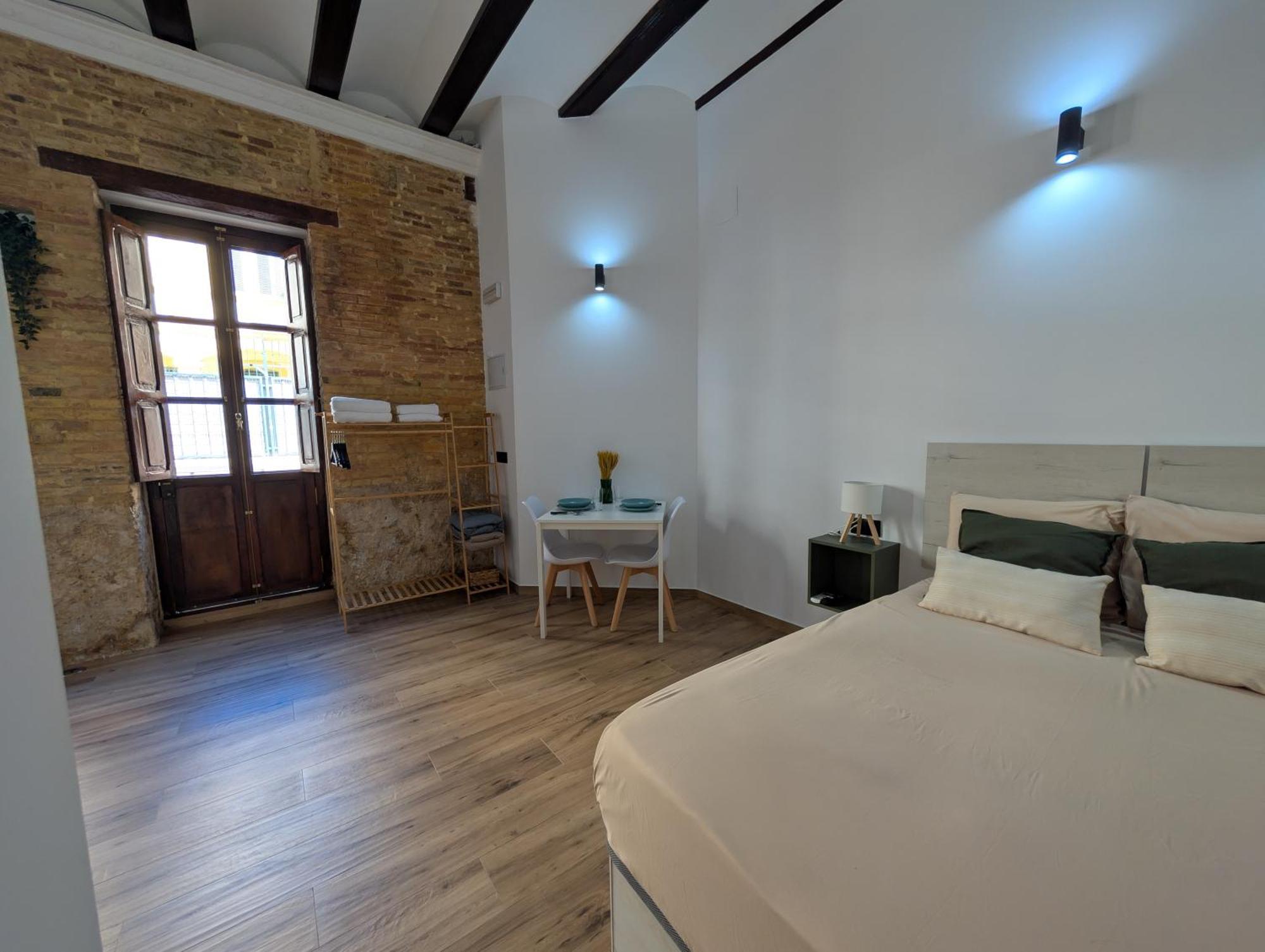 Las Arenas Suites 2 Playa Valencia Eksteriør billede