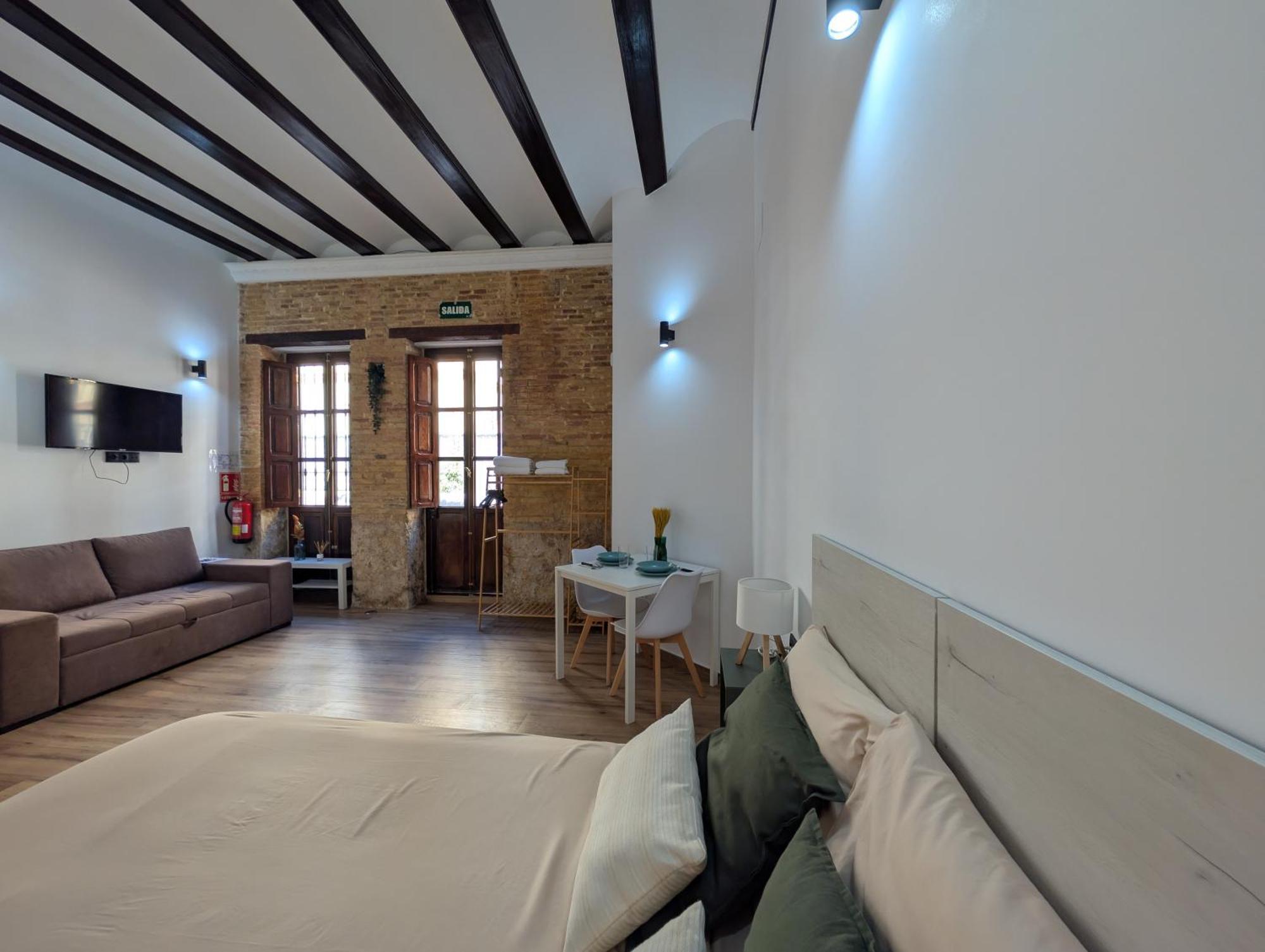 Las Arenas Suites 2 Playa Valencia Eksteriør billede