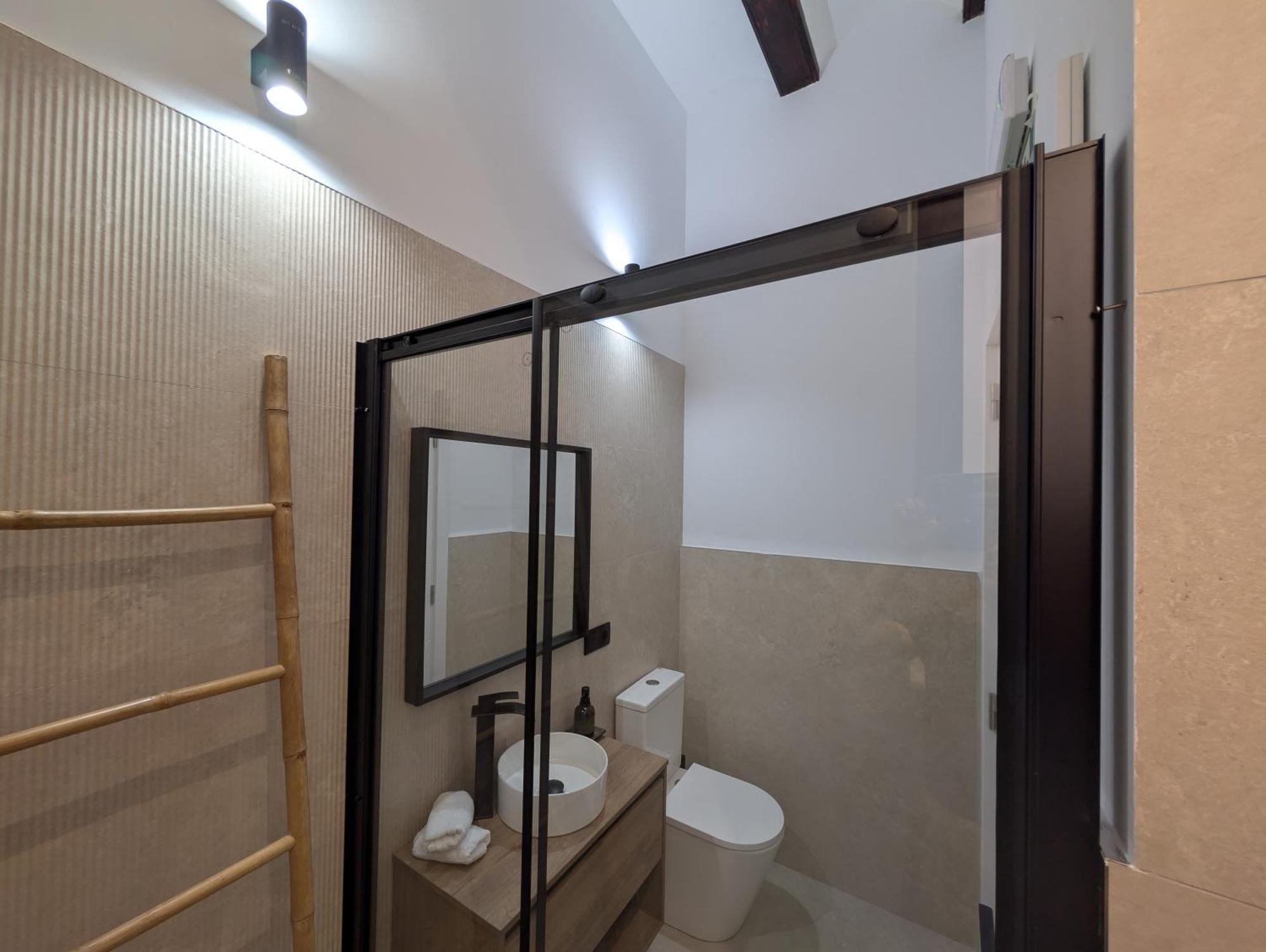 Las Arenas Suites 2 Playa Valencia Eksteriør billede